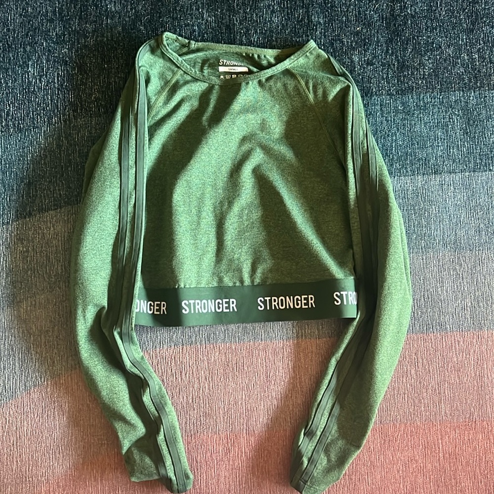 Stronger, long sleeve crop workout top, size S